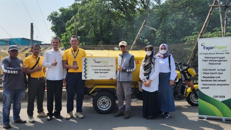 FajarPaper Dukung Program Daur Ulang Sampah Plastik Rumah Tangga dan Giat bersih Sungai bersama REHAB Cikarang