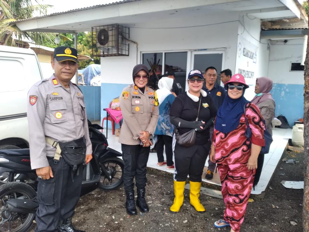 Kapolsek Bantargebang Dampingi Ibu Ketua Bhayangkari Polrestro Bekasi Kota Tinjau Syuting Film Bhayangkari Polda Metro Jaya