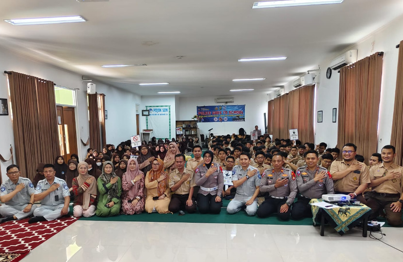 Tingkatkan Keselamatan Berlalu Lintas, Jasa Raharja Bekasi dan Polres Metro Bekasi Sosialisasikan Keselamatan Berkendara di Kalangan Pelajar