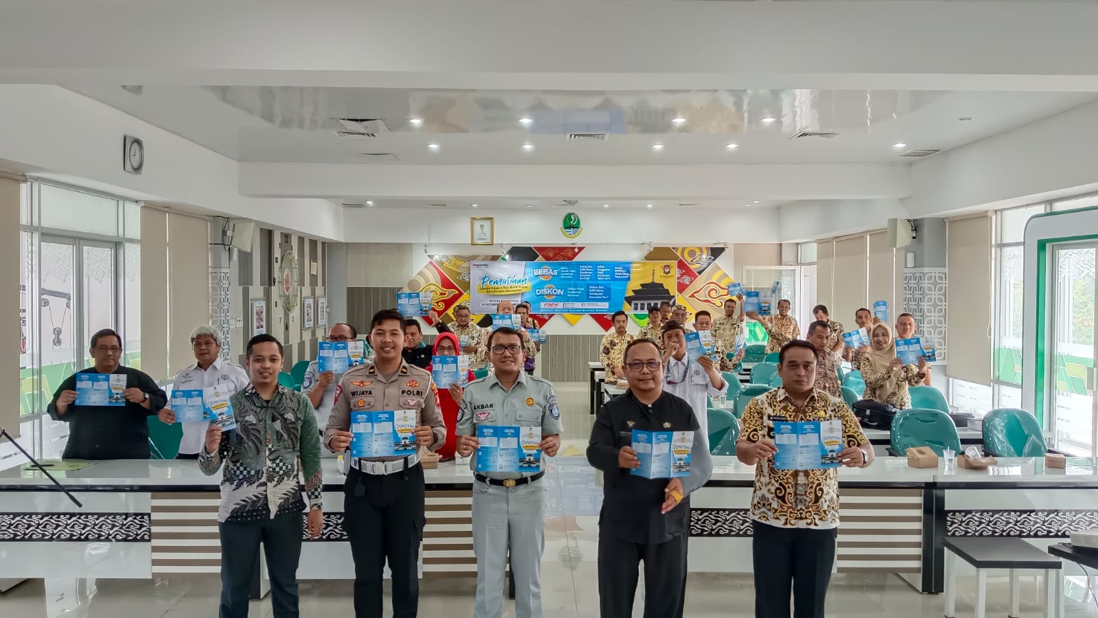 Rapat Sinergitas dan Kolaborasi Tim Pembina Samsat Kabupaten Cirebon I Sumber dengan Pemerintah Daerah