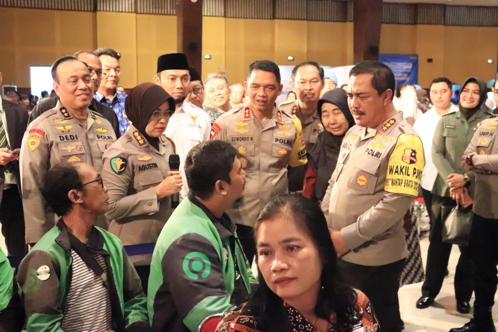 Wakapolri Ajak Masyarakat Ciptakan Pemilu Damai Dengan Kegiatan Sosial