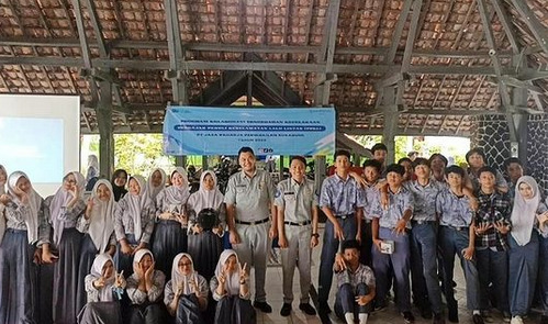 Tingkatkan Kesadaran Dalam Berlalu Lintas, Jasa Raharja Sukabumi Lakukan Giat PPKL di SMA Negeri 4 Kota Sukabumi