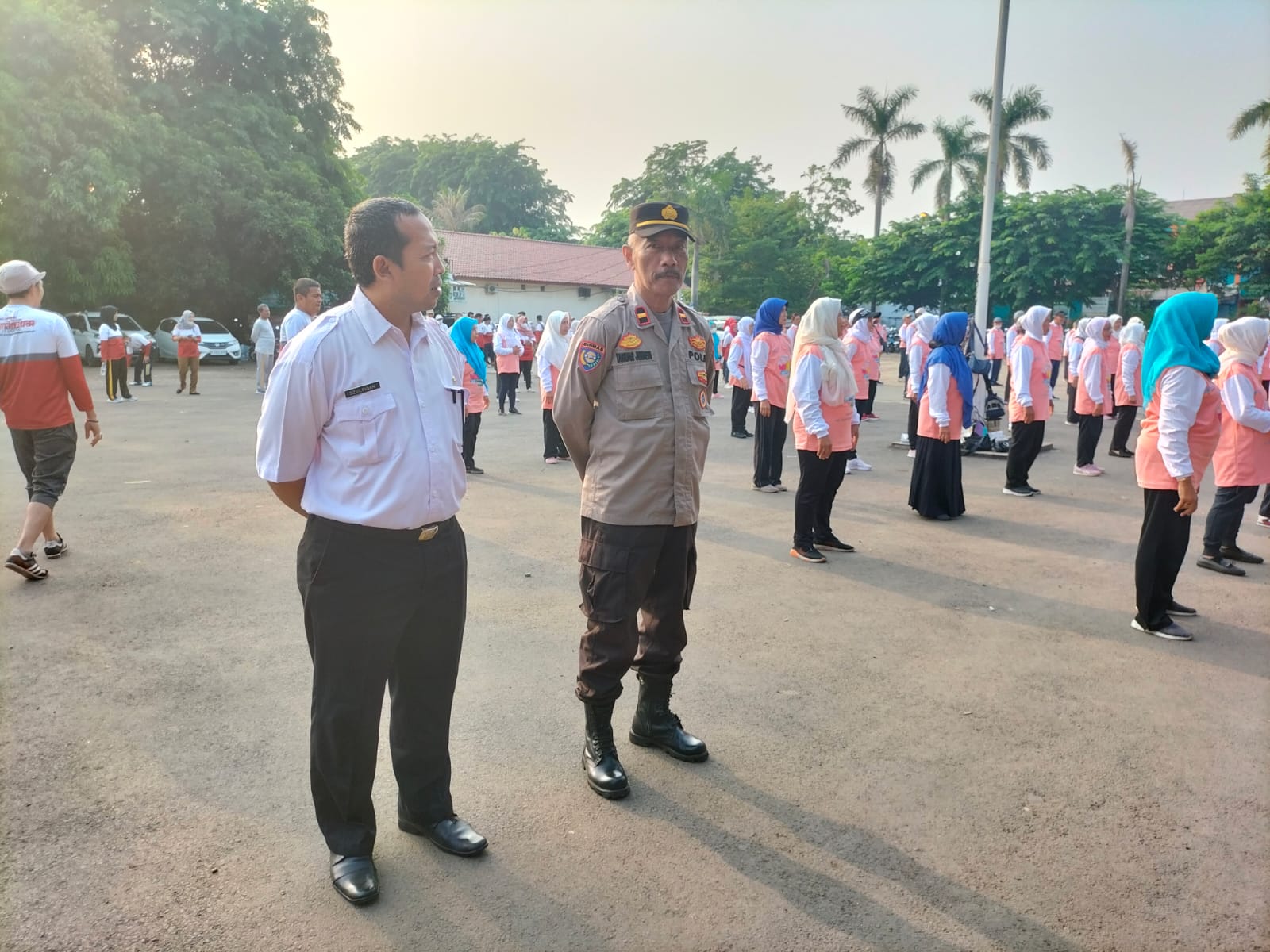 Jalin Kemitraan 3 Pilar bersama Warga, Binmas Polsek Jatiasih Giat Senam Bersama 3 Pilar dan Warga Lansia