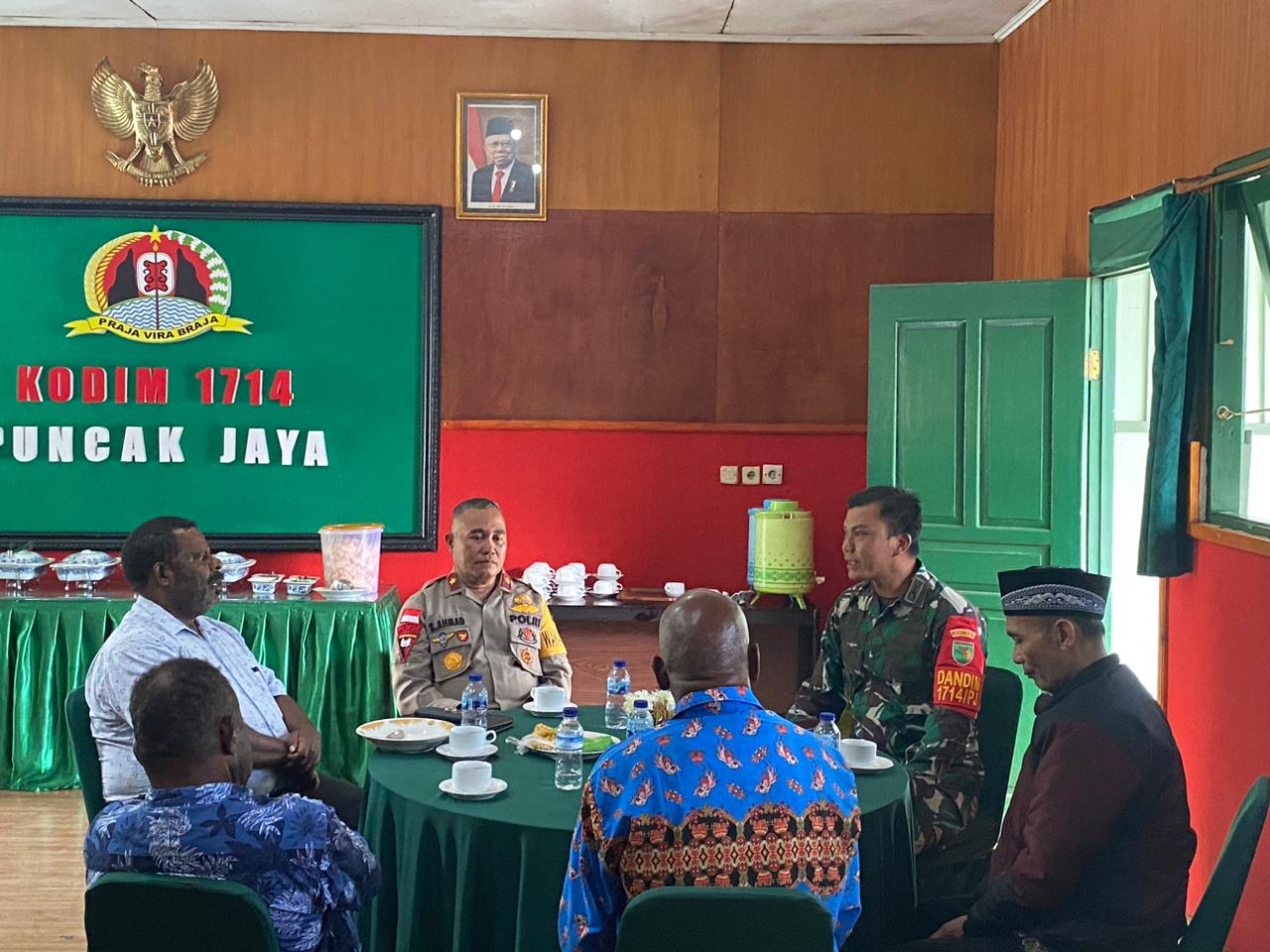 Dandim 1714/PJ dan Para Tokoh Masyarakat Duduk Bersama Menjaga Wilayah Kab. Puncak Jaya