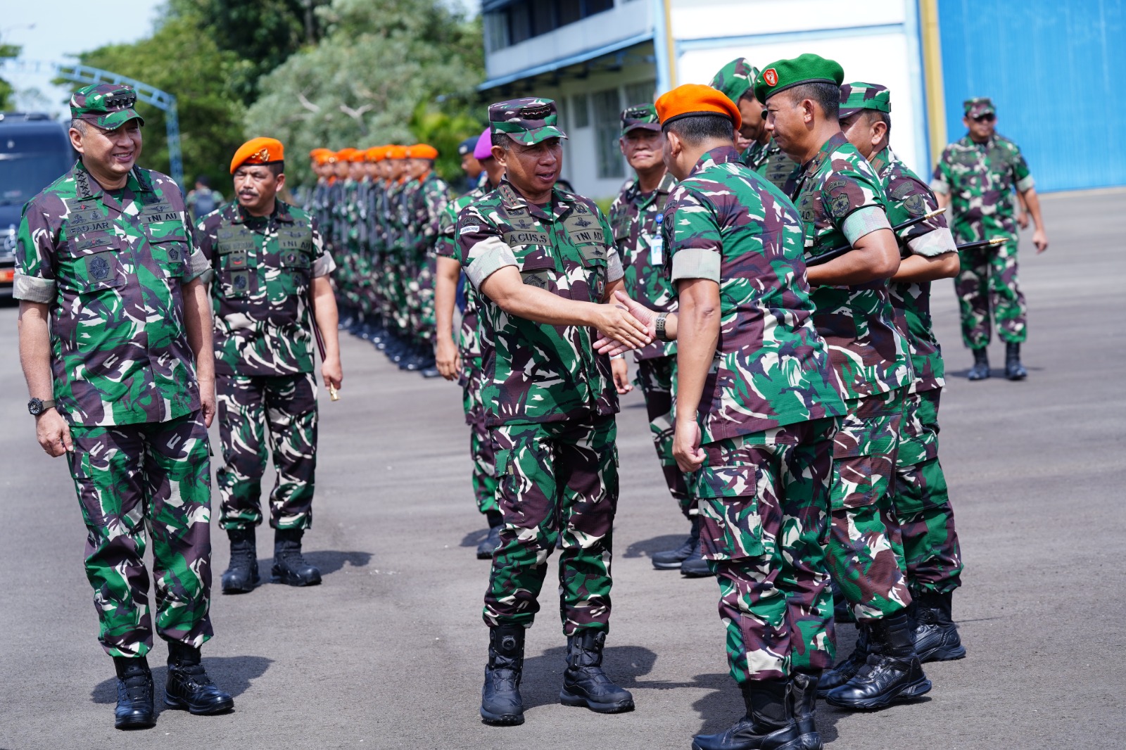 Panglima TNI Cek Kesiapan Pasukan Elite Baret Jingga Sat Bravo 90