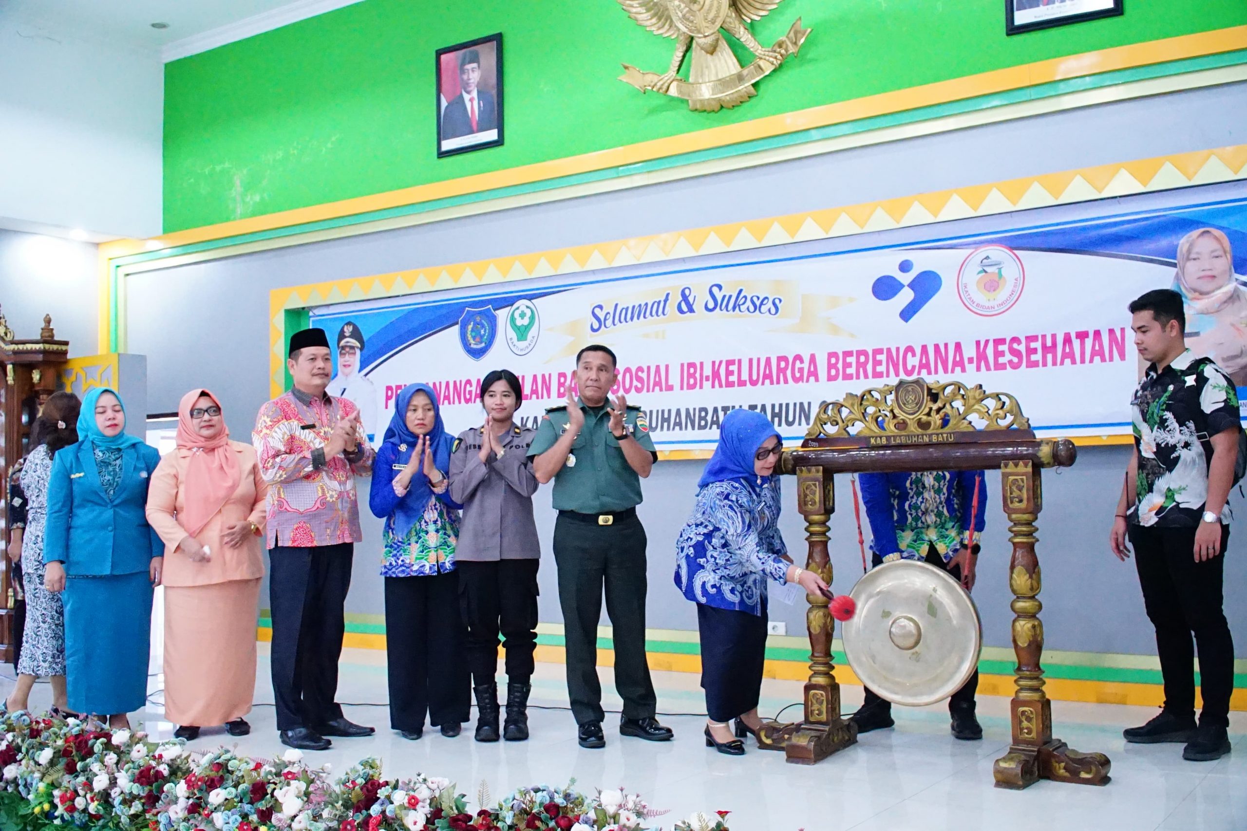 Pencanangan Bulan Bhakti Sosial, Plt. Bupati Ajak Masyarakat Untuk Mensukseskan Program Bangga Kencana 